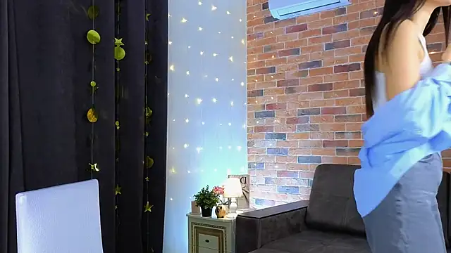 NyraSolace's cam snapshot