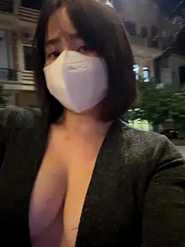 May-Squirt live sex cam