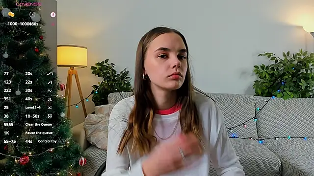 KarriVoisinet's cam snapshot