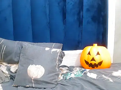 DarkBeauty33's cam snapshot