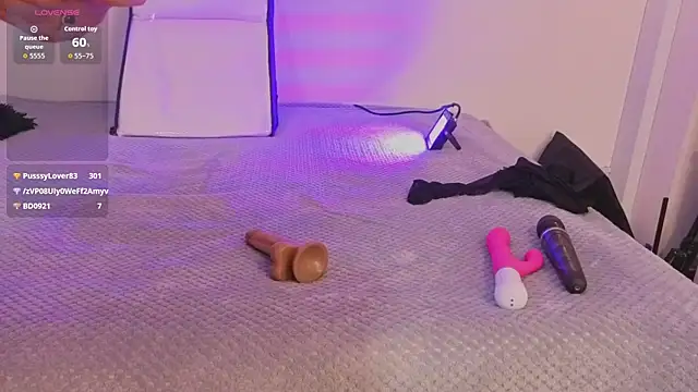 lady_nylon_'s cam snapshot