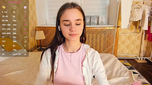 JinnyMcie's cam snapshot