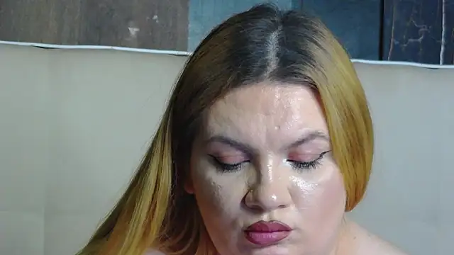 MelanieBrownn's cam snapshot