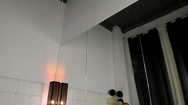 AmiraRees's cam snapshot