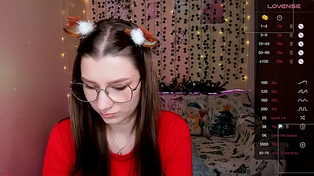 LinaBlossom_'s cam snapshot