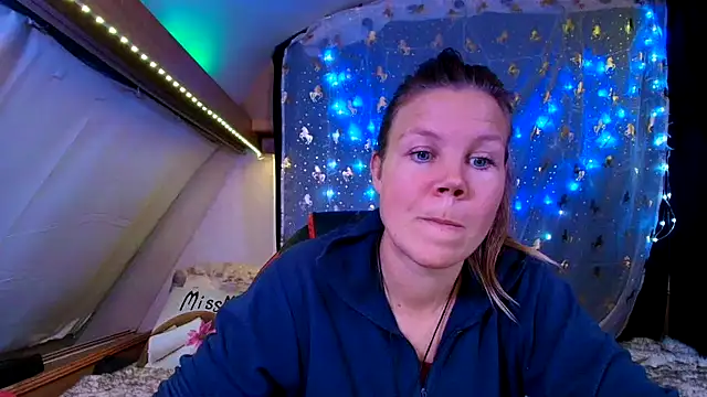 CallMeMaria's cam snapshot