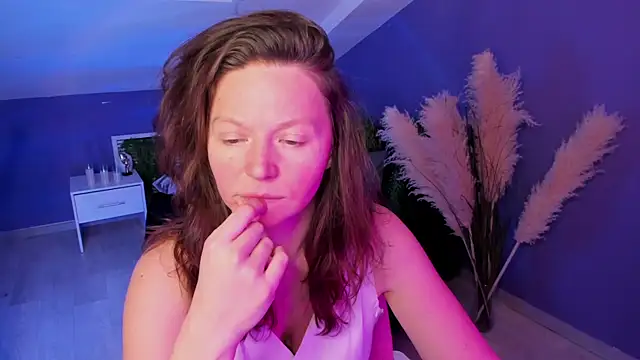 AuroraBorealis__'s cam snapshot