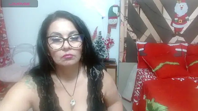 lindaesmeralda live sex cam