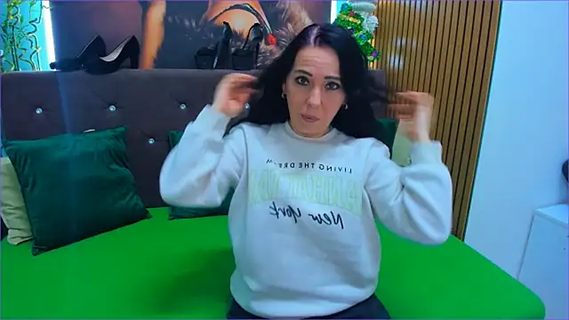 LauraSiin's cam snapshot