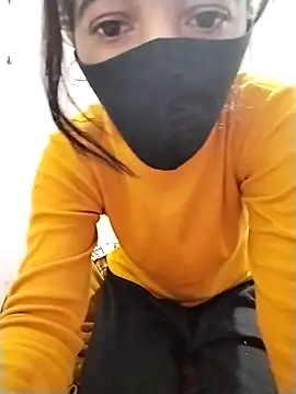 Cute-Naavya's cam snapshot