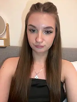 AdelinaEmber's cam snapshot