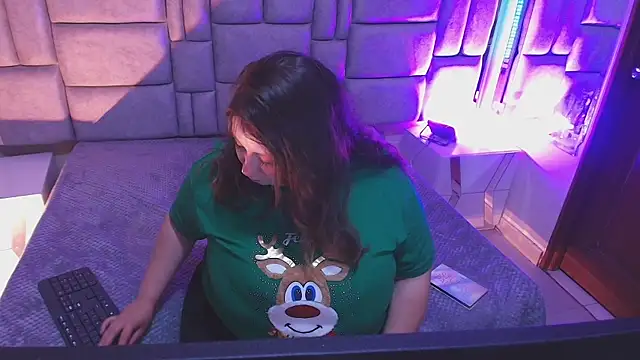 _Emily_rosee_'s cam snapshot