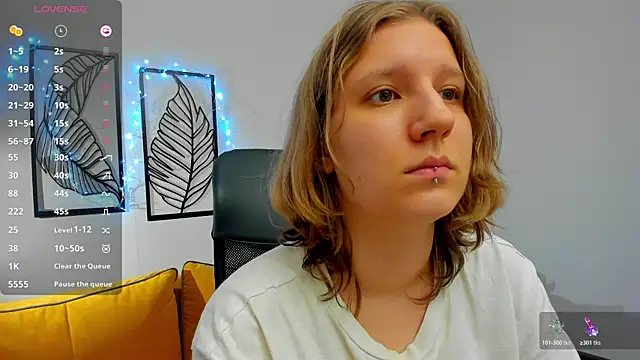 Hailey_Foxy's cam snapshot