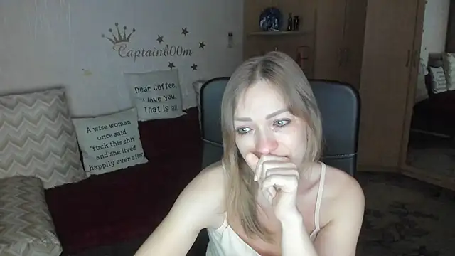 Tiffany_Bates's cam snapshot