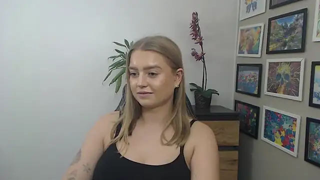 Mysteryerica's cam snapshot