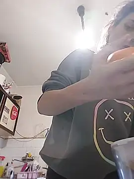 SheTheDeeevil live sex cam