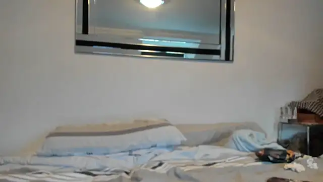 BetterThanYourEx69's cam snapshot