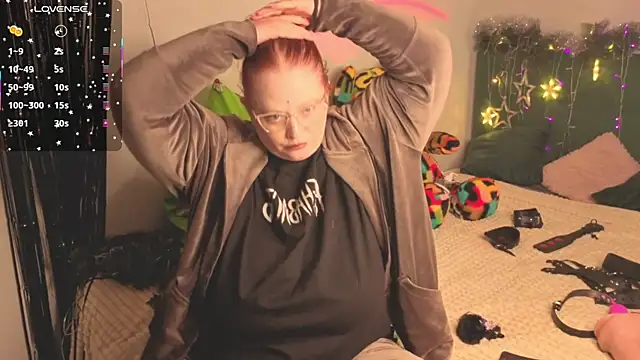 MilanaSkyingg's cam snapshot