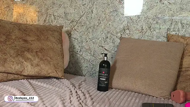 alison222_'s cam snapshot