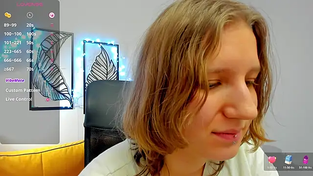 Hailey_Foxy's cam snapshot