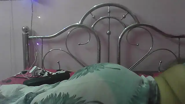 cute_lailaa's cam snapshot