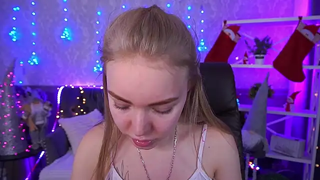 EmilySunshineS's cam snapshot