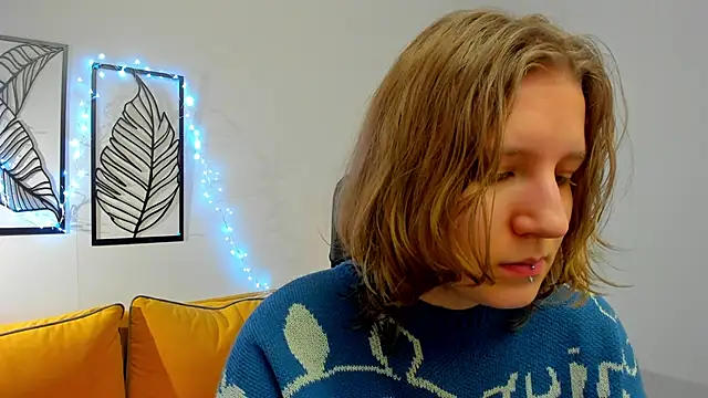 Hailey_Foxy's cam snapshot