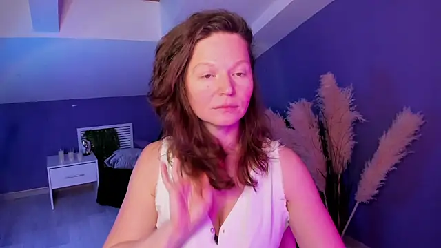 AuroraBorealis__'s cam snapshot