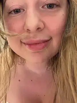 curvyflawless live sex cam