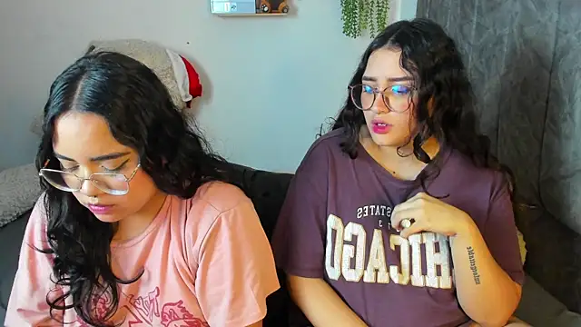 maddie-and-chelsea- live sex cam