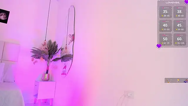 Brittany_cute18 live sex cam