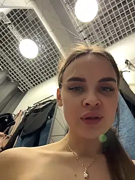 KristiRich's cam snapshot