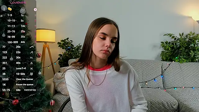 KarriVoisinet's cam snapshot