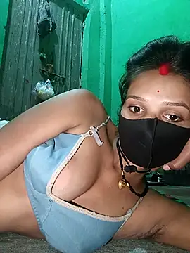 Hoty_girl_143's cam snapshot