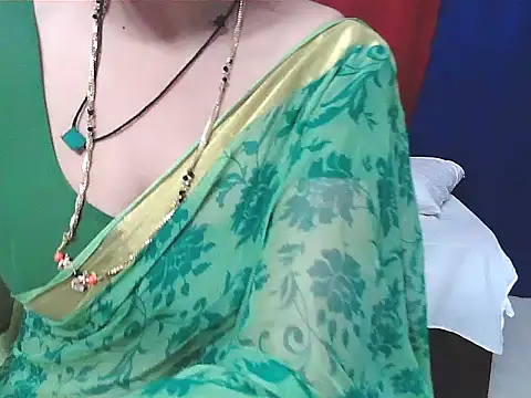 sunitha-3's cam snapshot