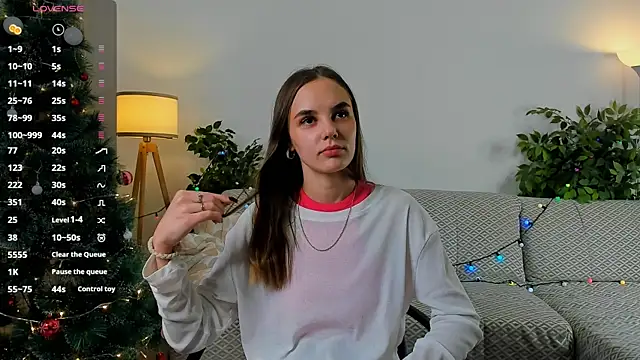 KarriVoisinet's cam snapshot