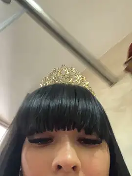 BrendaCrean live sex cam