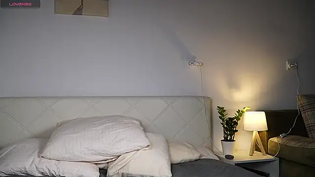 KaeliaScorch's cam snapshot