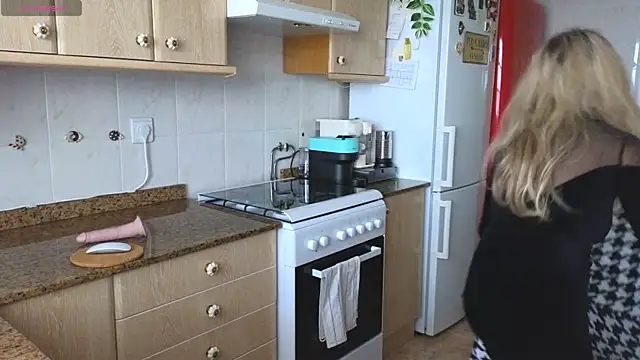 Lunamix live sex cam