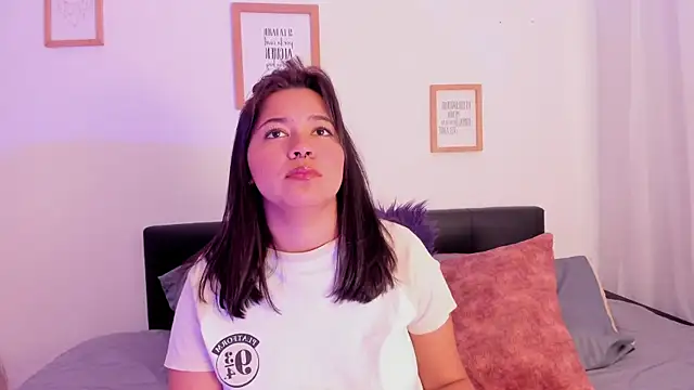 Tamara_Spencer_'s cam snapshot