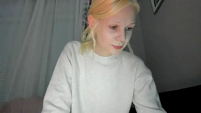 sashakiss99 live sex cam