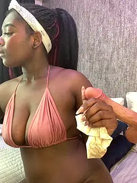 KarinaFlowers_'s cam snapshot