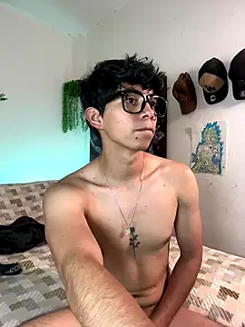 Yaiden_11 live sex cam