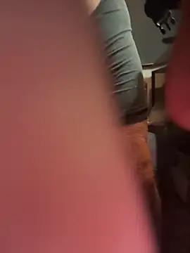 happyroamer57's cam snapshot