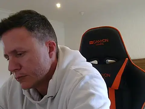 TroyDieselXXX's cam snapshot