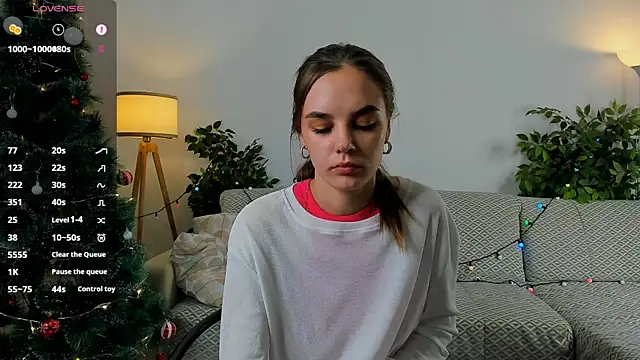 KarriVoisinet's cam snapshot