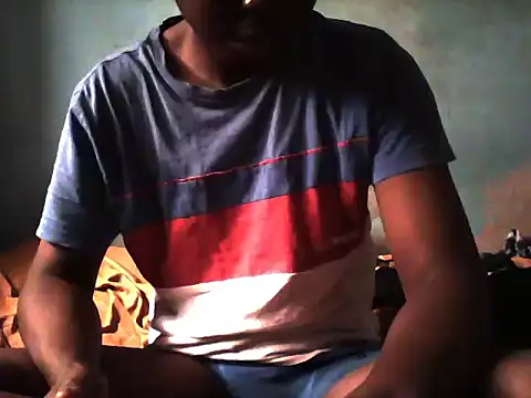 little__joy's cam snapshot