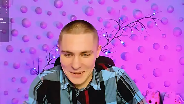 thomas_crow_'s cam snapshot