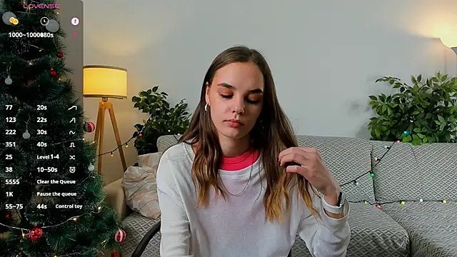 KarriVoisinet's cam snapshot