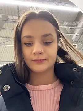 KittyQueeny live sex cam